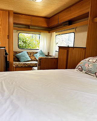 Camping-Pegomas-Saint-remy-Lit double caravane